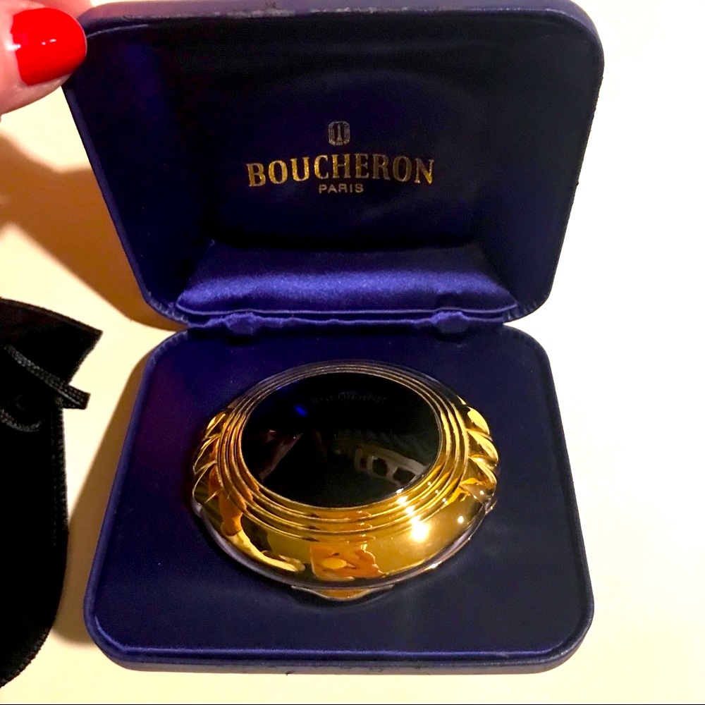 BOUCHERON rare face powder jeweled compact